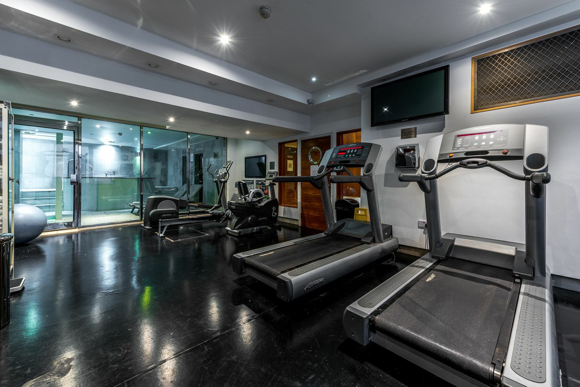 Roland House Aparthotel London Bagian luar foto